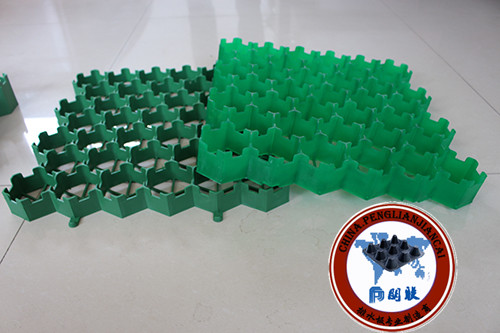 停車場植草格http://www.tyretek.com/
