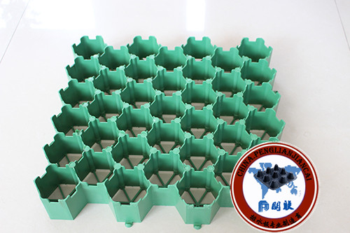 停車場植草格http://www.tyretek.com/